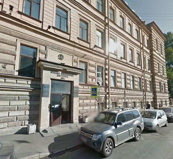 Банкомат Балтийского Банка по адресу ул. Льва Толстого, д. 6/8, 1-й Мед.Университет, холл 1-го этажа