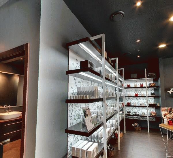 Банкомат Райффайзенбанка по адресу просп. Невский,  д. 114—116