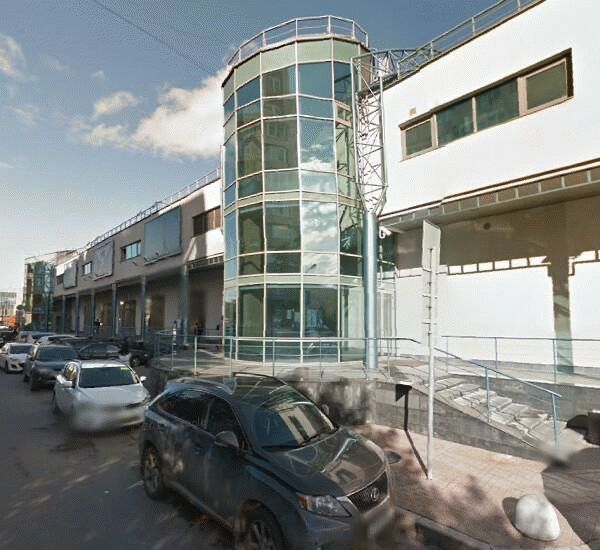 Банкомат Райффайзенбанка по адресу б. Новаторов, д. 11, ТК «Французский Бульвар», магазин «Перекресток»