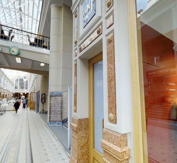 Банкомат Газпромбанка по адресу просп. Невский,  д. 48