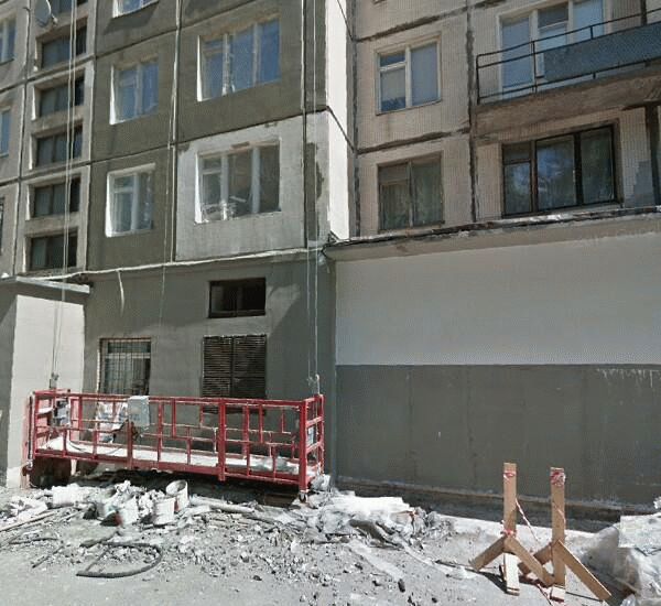 Банкомат Газпромбанка по адресу просп. Большевиков,  д. 21