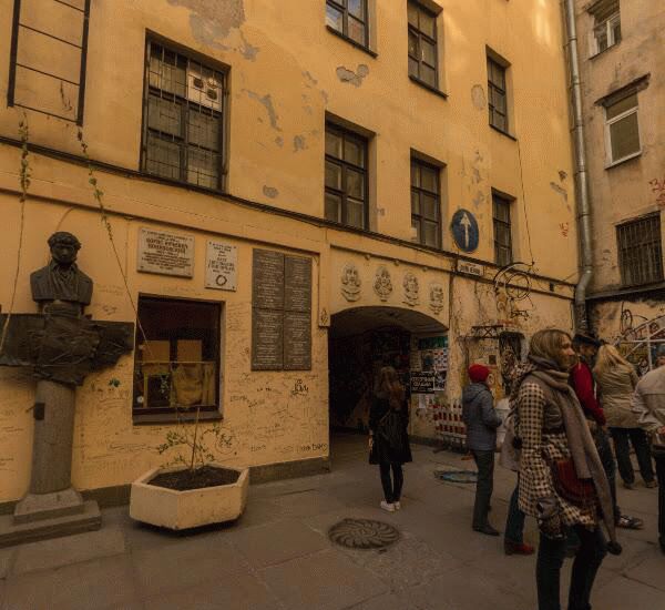 Банкомат Сургутнефтегазбанка по адресу просп. Лиговский,  д. 43—45 Б