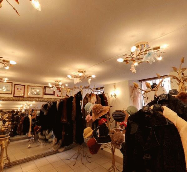 Банкомат Сбербанка России по адресу просп. Невский,  49