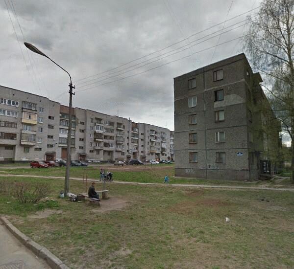 Банкомат Сбербанка России по адресу г. Тихвин, 3-й м/р, д. 4, оф. банка