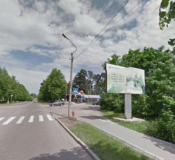 Банкомат Сбербанка России по адресу г. Луга, пр. Кирова, д. 11, оф. банка