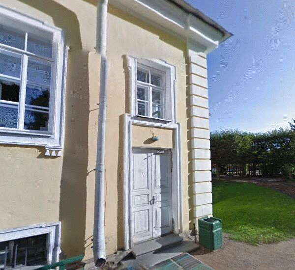 Банкомат Сбербанка России по адресу г. Петродворец, Разводная ул., д. 2, ФГУКГМЗ «Петергоф»