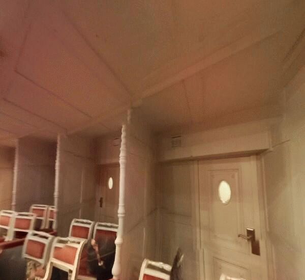 Банкомат банка Александровский по адресу пл. Искусств, д. 1, СПб государственный академический театр оперы и балета им. М.П. Мусорского-Михайловский театр