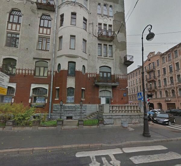 Отделение Русславбанка по адресу Каменноостровский пр., д. 61, кор. 2