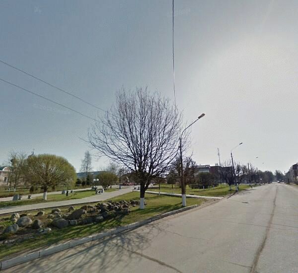 Отделение Сбербанка России по адресу г. Тихвин, ул. Советская, д. 42