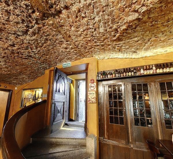 Отделение банка Возрождение по адресу Невский пр., д. 22/24