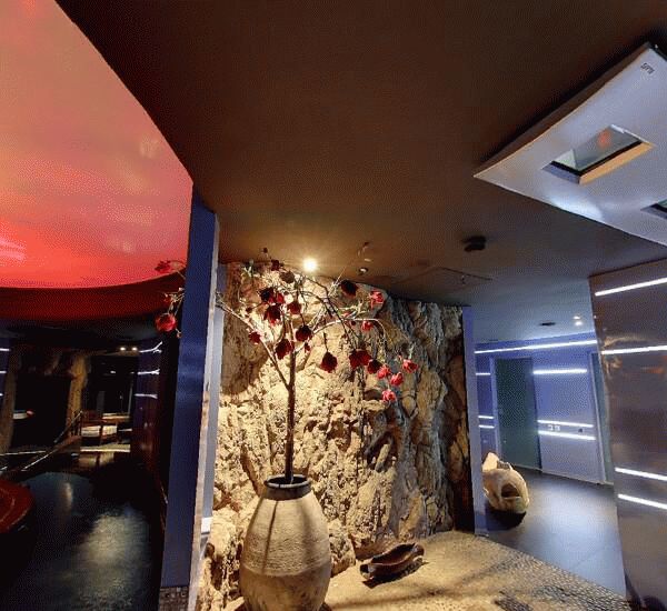 Отделение банка Хоум Кредит по адресу пл. Александра Невского, д. 2, лит. Е