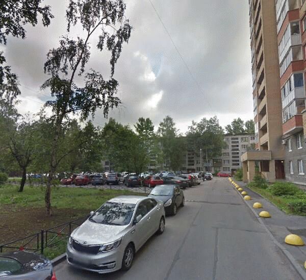 Отделение банка Уралсиб по адресу просп. Искровский,  д. 22а