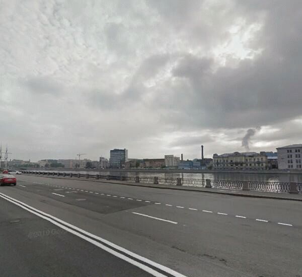 Отделение банка Уралсиб по адресу наб. Петроградская,  д. 36а