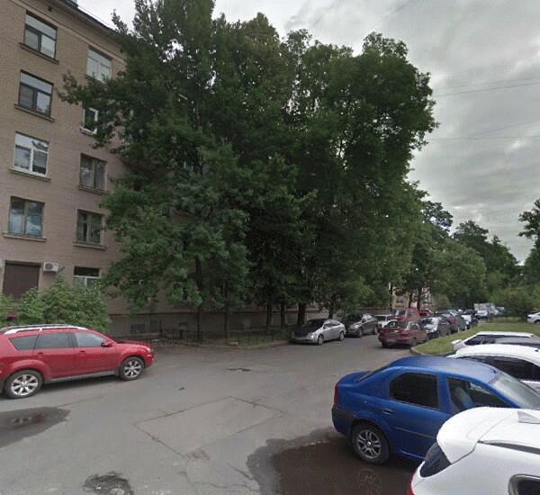 Отделение Уральского Банка Реконструкции и Развития по адресу просп. Среднеохтинский,  д. 51/13